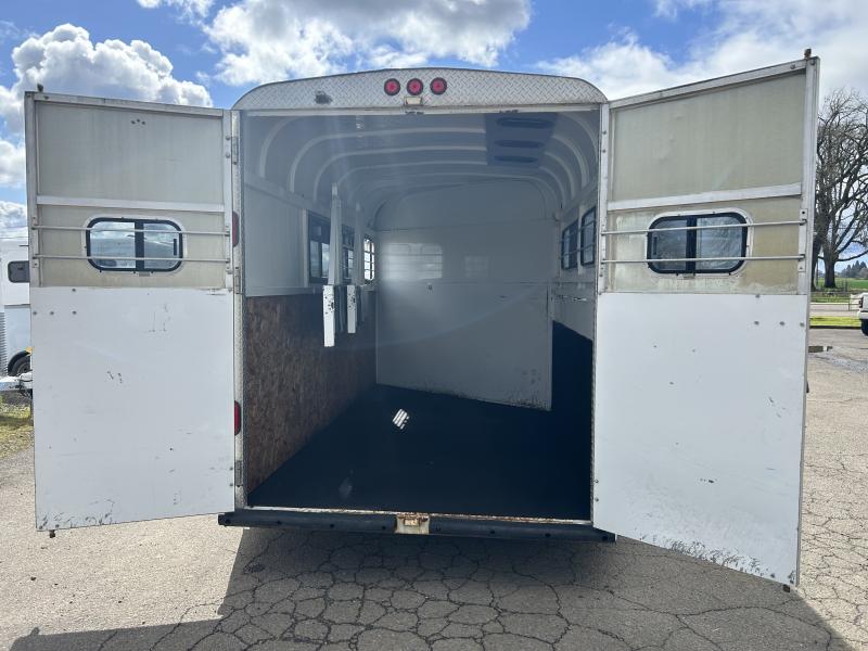 2000 Morgan Built 3 Horse Bumper Pull Horse Trailer - Image 8