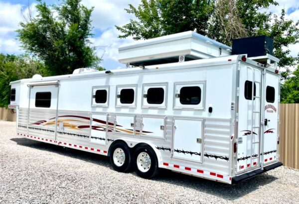 2005 Bloomer 4h Lq/Side Reverse Load/Full Rear Tack - Image 34