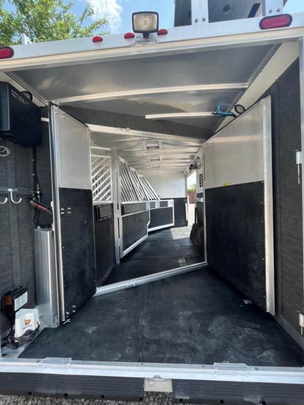 2005 Bloomer 4h Lq/Side Reverse Load/Full Rear Tack - Image 72