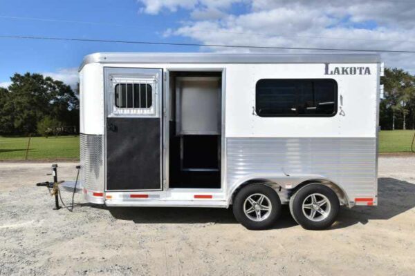 2018 Lakota 2HBPST 2 Horse Trailer - Image 11