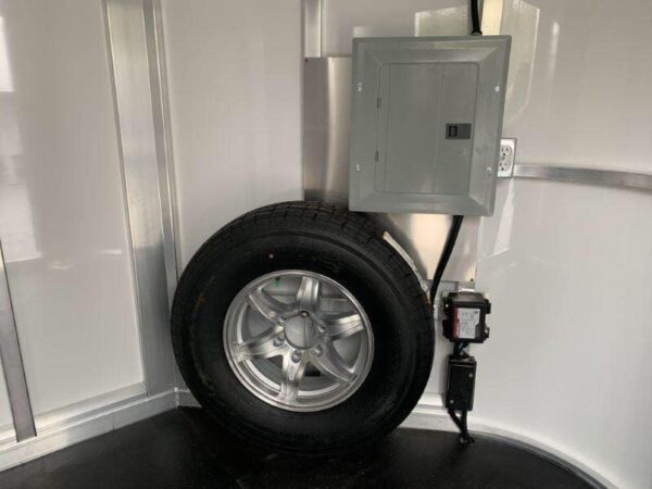 2020 19' CIMARRON BUMPER PULL 6 PEN STOCK TRAILER - Image 14