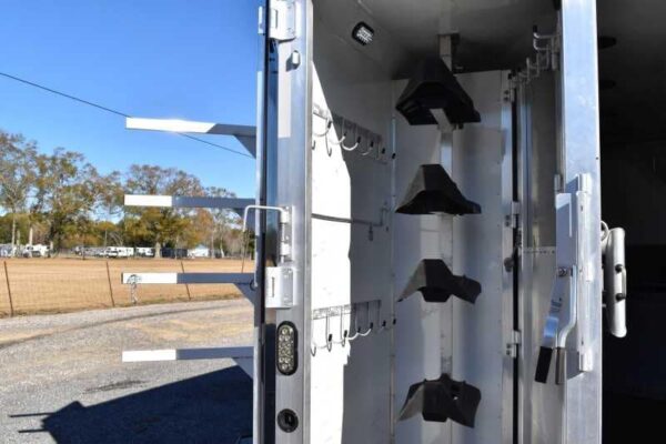 2015 Lakota 8411GLQ 4 Horse Trailer with 11' Short Wall - Image 22