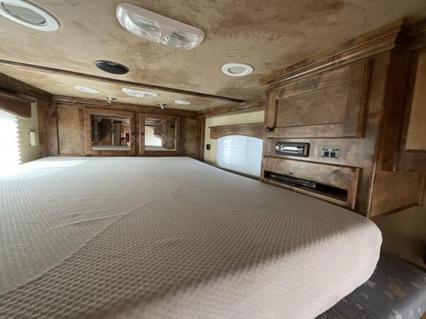2008 4-Star Trailer 4 horse 12ft Outlaw LQ - Image 48