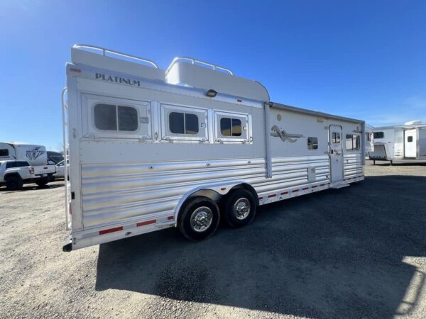 2009 Platinum Coach 3 H 16' SW w/Outlaw Conversion - Image 4