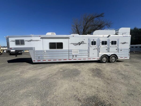 2009 Platinum Coach 3 H 16' SW w/Outlaw Conversion - Image 5