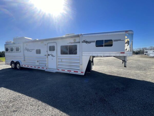 2009 Platinum Coach 3 H 16' SW w/Outlaw Conversion - Image 2