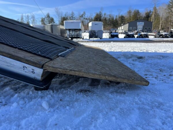 2008 Sno Pro 101x20 Aluminum 4-Place w/Interior Spare Mount, Mats & Guides - Image 15