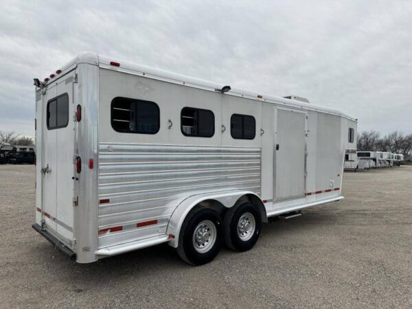 2004 Hart Trailers 3H GN Weekender Horse Trailer - Image 18