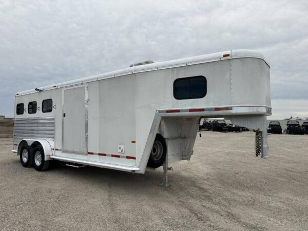 2004 Hart Trailers 3H GN Weekender Horse Trailer - Image 5